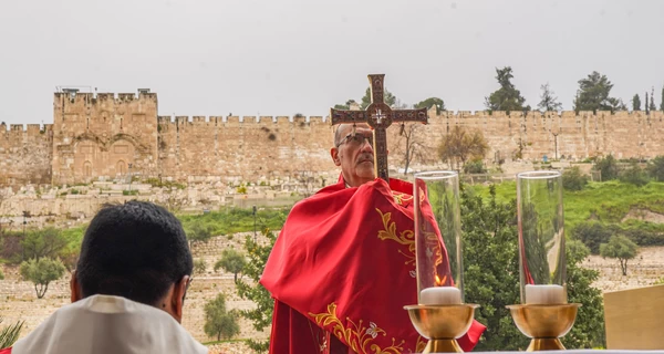 Ізраїль вперше за століття не пустив католиків до храму Гробу Господнього у Вербну неділю