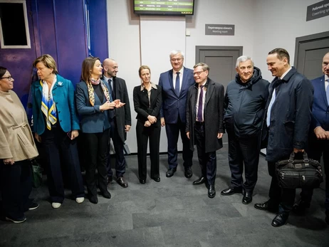 В Киев прибыли глава дипломатии ЕС Кая Каллас и министры иностранных дел европейских стран