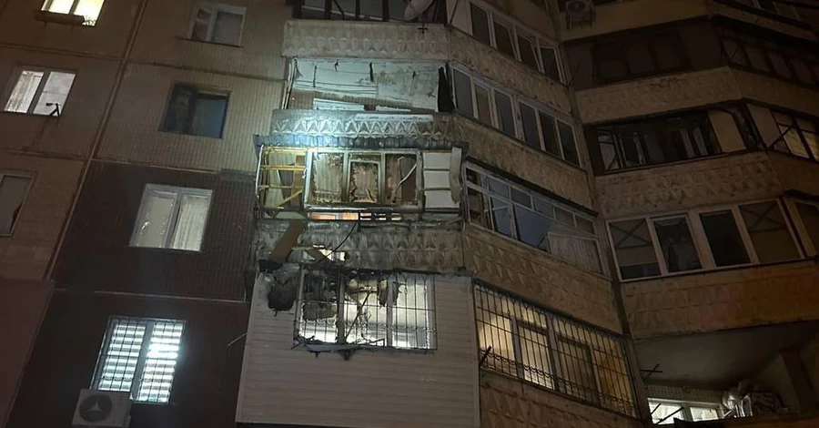 В Одессе российский дрон ударил по жилой многоэтажке