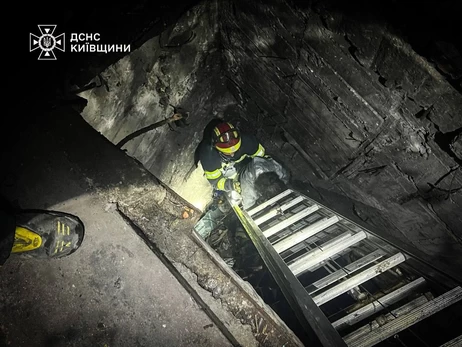 В Киевской области девушка упала в шахту заброшенной станции во время празднования дня рождения