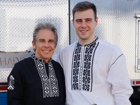 Гераскевич подарил вышиванку Бену Стиллеру