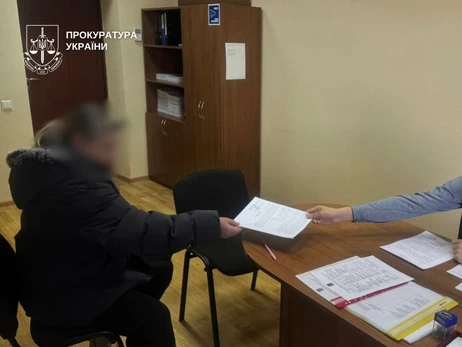 Киевлянке, державшей в квартире волка и лису, объявили подозрение в жестоком обращении с животными