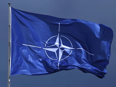 Трамп заявив, що серйозно розглядає можливість виходу США з НАТО