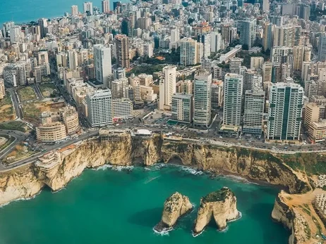 Ліван вимагає від посольства України видати 