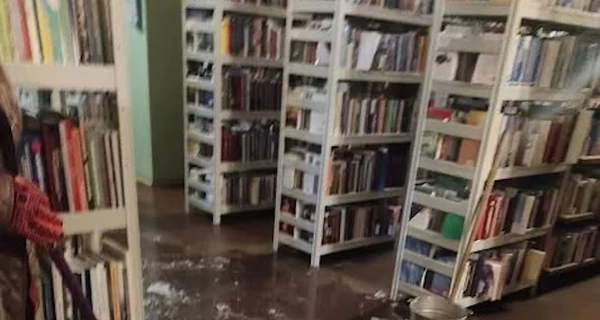 Книжкова палата України б'є на сполох - 15 млн книг під загрозою знищення через обстріли