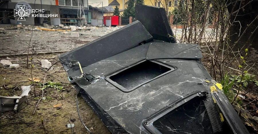 В Киевской области российский дрон упал между детским садом и школой, есть погибший