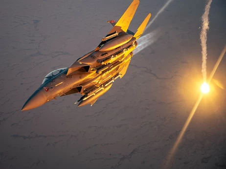 В Иране впервые сбили американский истребитель, идут поиски экипажа