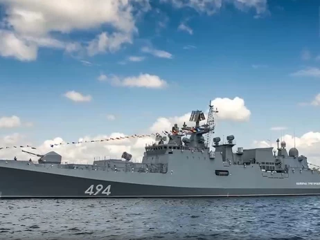 Украинские дроны ударили по российскому фрегату «Адмирал Григорович» и буровой установке