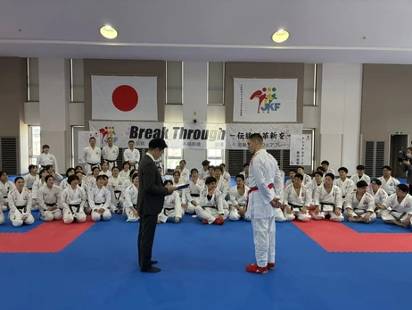 Украинскому каратисту Горуне вернули олимпийскую медаль, которую он продал на аукционе в начале войны