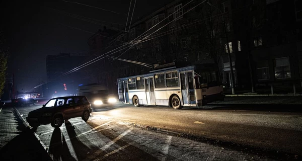 Без света и связи: в оккупированных городах Донбасса теперь нет не только воды
