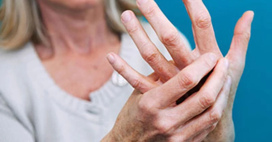 Почему болят суставы: ревматолог объяснила, когда это норма, а когда - тревожный сигнал