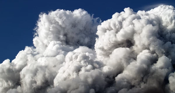 Иранский НПЗ на острове Лаван подвергся удару на фоне перемирия