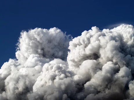 Иранский НПЗ на острове Лаван подвергся удару на фоне перемирия