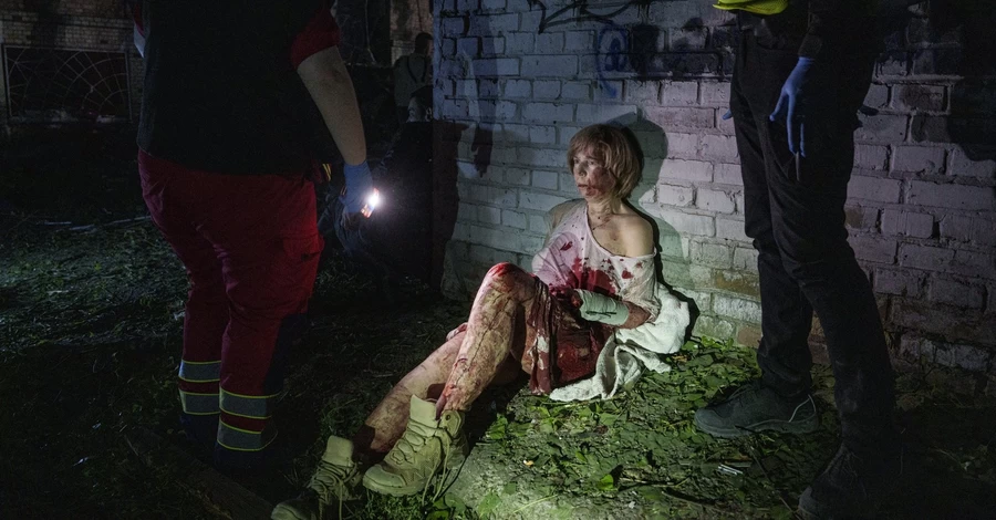 World Press Photo: среди победителей - фото Малолетки и фотографа NYT из Украины