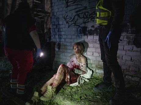 World Press Photo: среди победителей - фото Малолетки и фотографа NYT из Украины