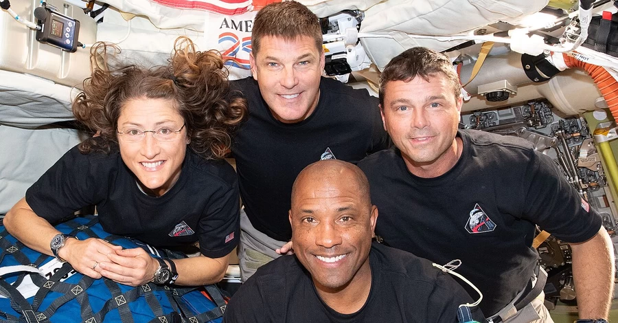 Місія Artemis II наближається до фінальної та найнебезпечнішої фази польоту 