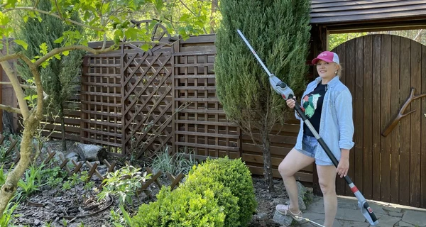 Из зоны огня на ПМЖ в Харьков: как вечнозеленый сад из Волчанска стал переселенцем