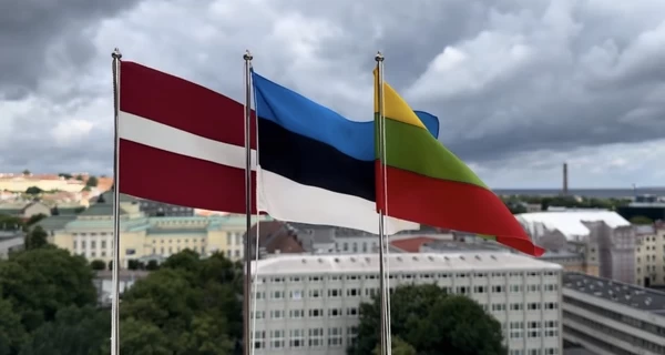 Латвия и Литва и Эстония отвергли обвинения РФ в предоставлении Украине неба для ударов дронами