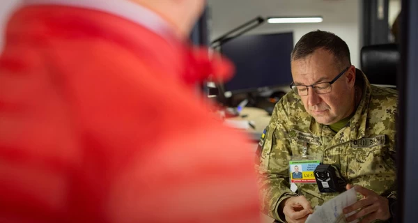 На границе с Польшей перед праздниками образовались большие очереди