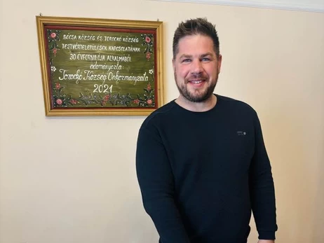 На виборах в Угорщині провладний мер проголосував за опозицію