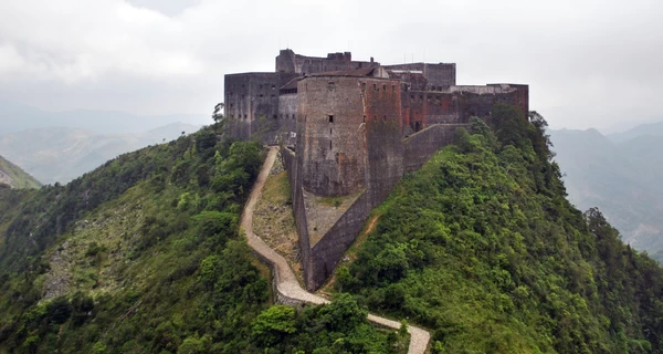 На Гаїті в тисняві у фортеці, яка є об'єктом ЮНЕСКО, загинули 30 людей