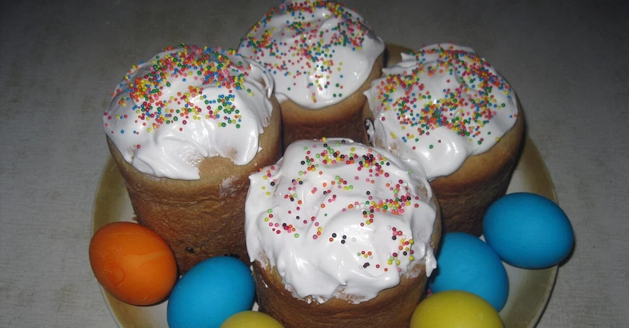 Десерти з підсохших пасок: що робити з бабусиною, дубайською та іншими пасками після свята