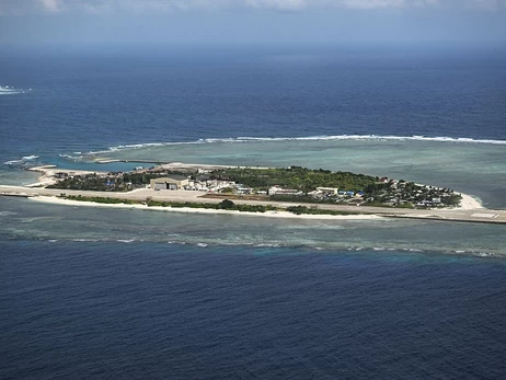 Китай захватил остров и готовит базу против подводных лодок США: что происходит в Азии