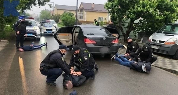 У Броварах пролунав вибух  - поліція каже про теракт, підозрюваних затримано