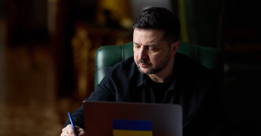 Зеленский продлил военный сбор на три года после войны