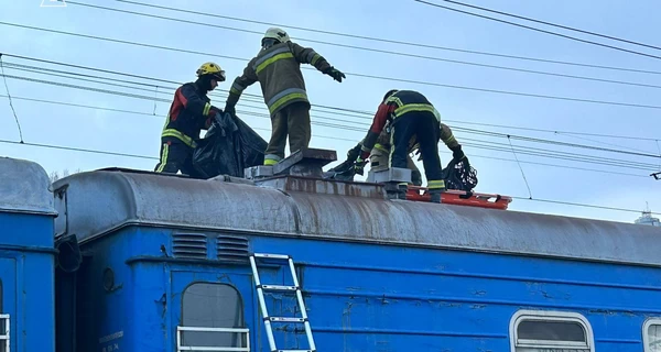 Врачи борются за жизнь подростка, выжившего после удара током на крыше поезда 29 марта
