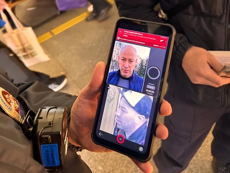 В Петербурге полиция остановила музыканта из-за схожести с Дмитрием Гордоном