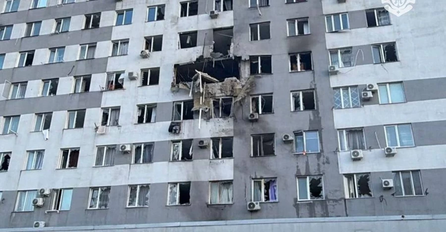 РФ вдарила дронами по житловому будинку в Одесі - є загиблий та поранені