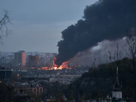Серед загиблих у Києві — охоронці автосалону, які вийшли на зміну за годину до атаки РФ