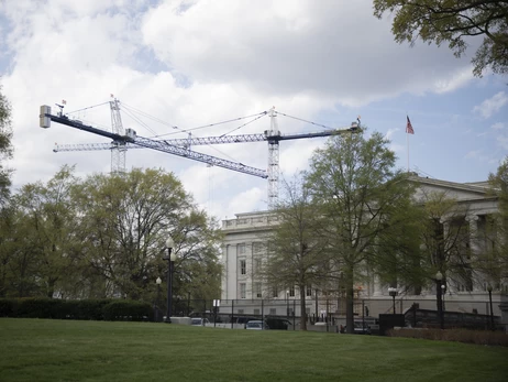 У США суд знову призупинив будівництво бального залу Трампа в Білому домі