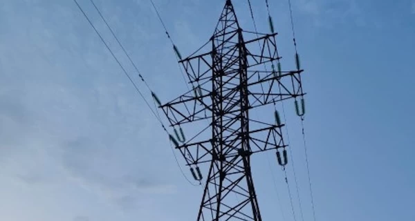 У Шостці 15-річний хлопець отримав опіки 70% тіла, ймовірно, під час спроби зробити селфі на ЛЕП