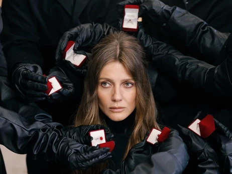 Прем'єри тижня: Кажанна пустила сльозку, а KOLA стала нареченою Дракули