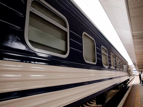 УЗ начинает продажу билетов по новым коэффициентам - цена будет зависеть от сезона и загруженности поезда