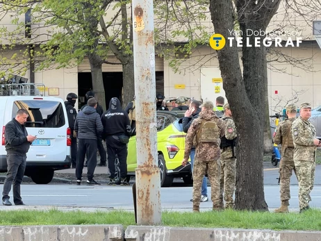 Стрілка, який взяв заручників у Києві, ліквідували під час затримання