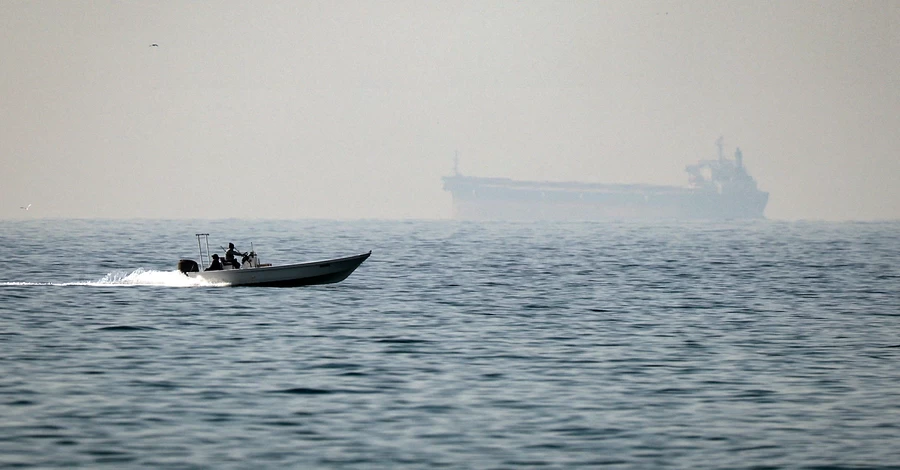 США готуються до захоплення нафтових танкерів, пов'язаних з Іраном, - WSJ