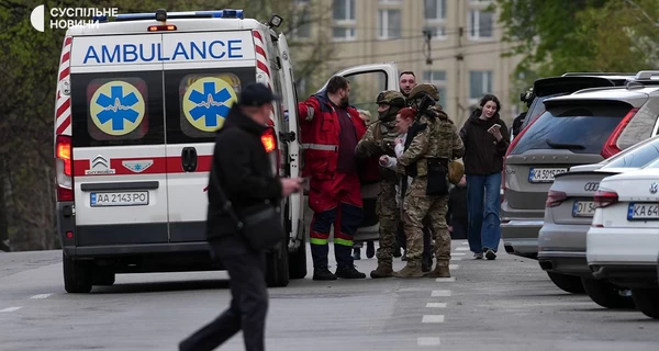 Трагедія у Києві: спочатку нападник посварився з сусідом, тож поліція їхала на побутовий конфлікт 