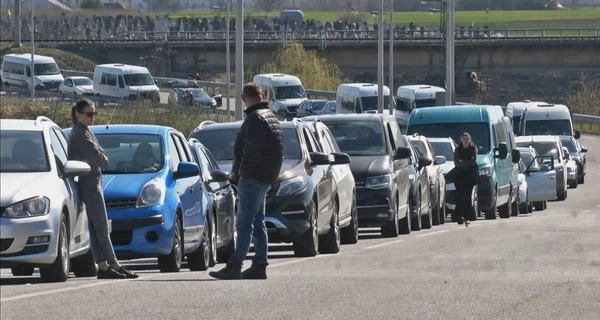 Летом для легковых авто на границе заработает система єЧерга