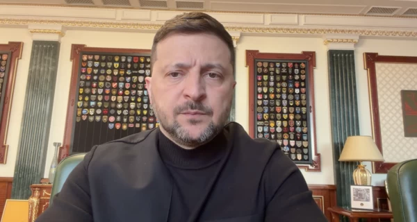 Зеленський доручив переглянути правила застосування зброї поліцейськими для захисту людей