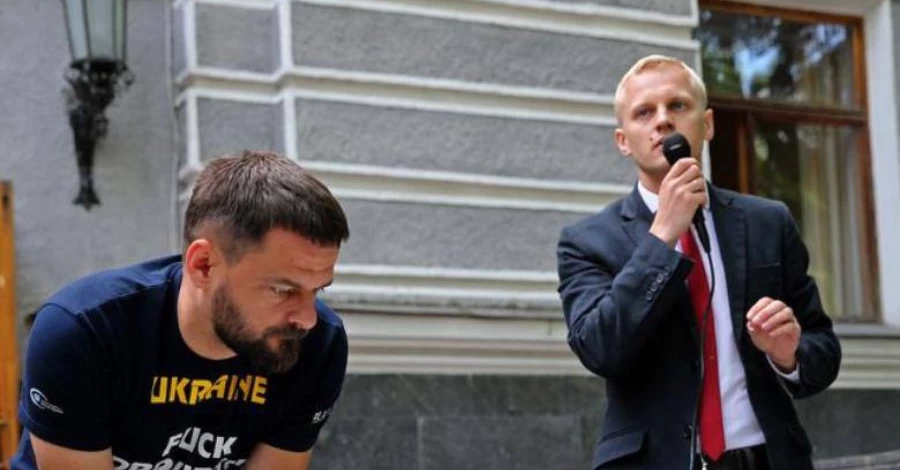 Первые деньги Шабунин получил за обещание вернуть украденные Лазаренко средства, но купил на них землю