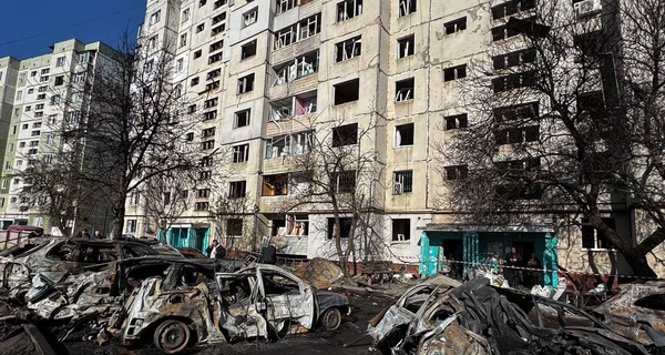 У Сумах російські «шахеди» атакували лікарню та житловий сектор, серед поранених – підліток