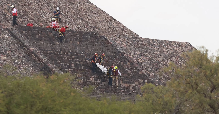 В Мексике мужчина стрелял по иностранным туристам на пирамидах