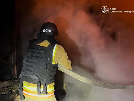 Войска РФ нанесли удар дроном по многоэтажке в Харькове - минимум 6 пострадавших