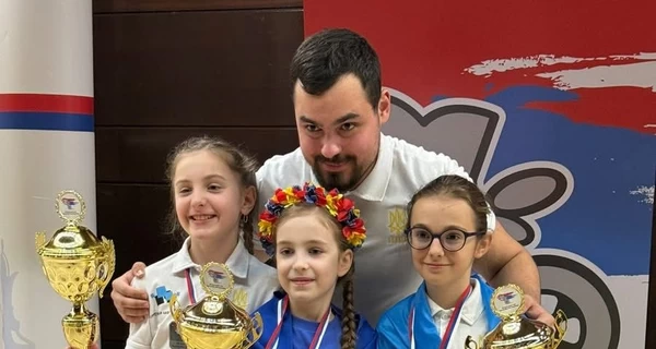 Юные шахматистки из Киевской области стали вице-чемпионками мира