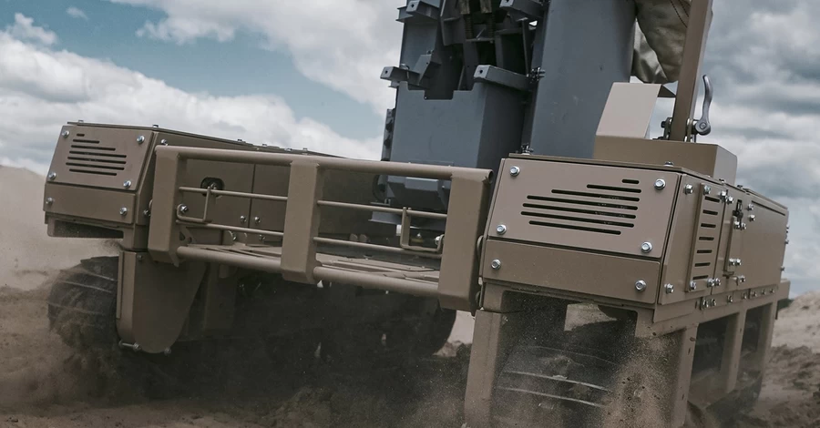 Первый в истории ВСУ захват вражеской позиции только дронами и роботами - как это происходило