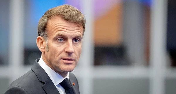 Макрон заявил, что планирует уйти из политики в 2027 году