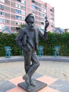 В Луганской области появится памятник Остапу Бендеру  